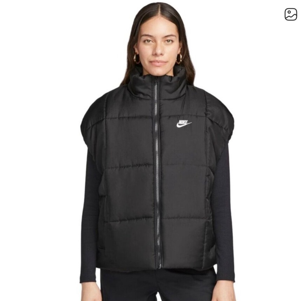 Black Nike Therma Fit Oversized Puffer Vest Women’s Large